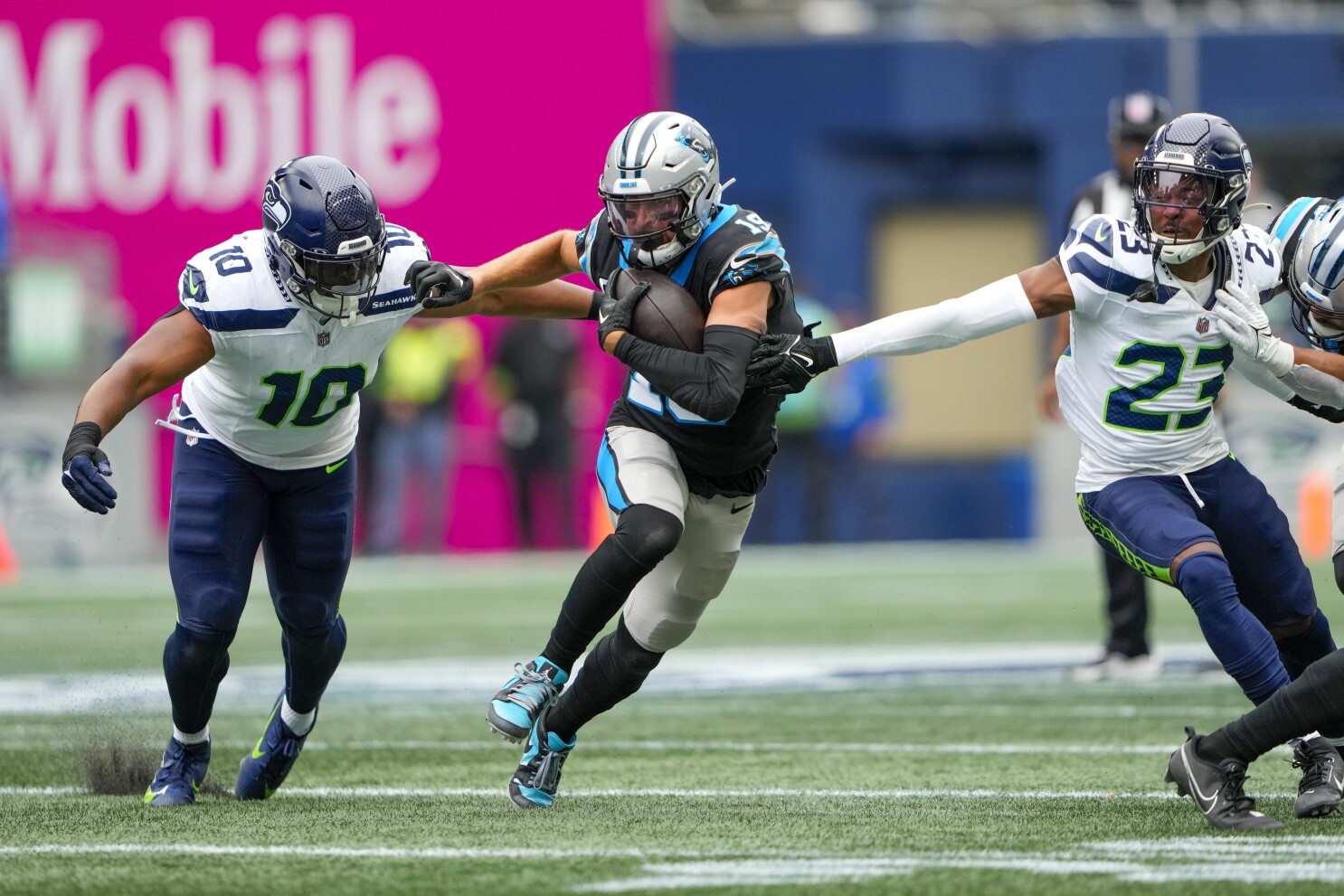 Fantasy plays Players to start and sit for NFL Week 4 AP News
